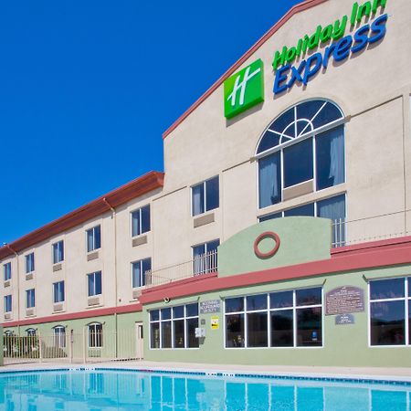 Holiday Inn Express Hotel & Suites Live Oak By Ihg Buitenkant foto