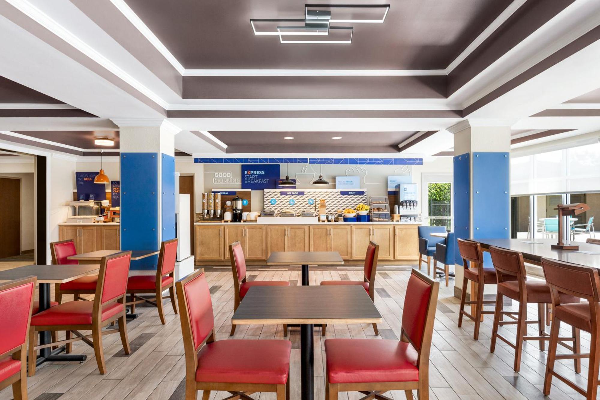 Holiday Inn Express Hotel & Suites Live Oak By Ihg Buitenkant foto