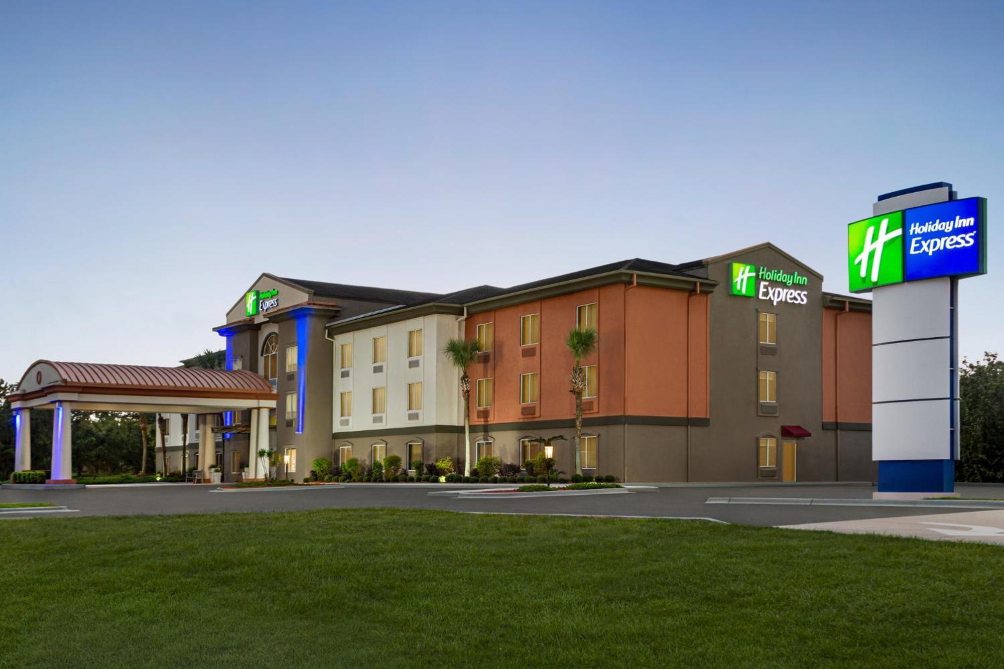 Holiday Inn Express Hotel & Suites Live Oak By Ihg Buitenkant foto